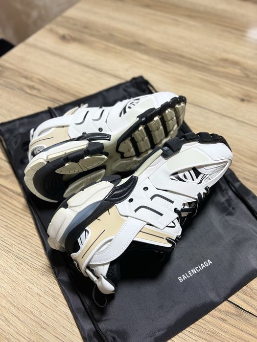 Balenciaga Track
