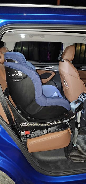 Britax - Scaun auto rotativ cu baza inclusa Dualfix M Plus i-size