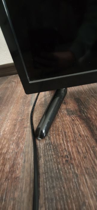 LED телевизор CROWN 32” – за части / неработещ