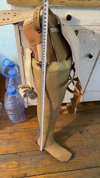 Протез правой ноги