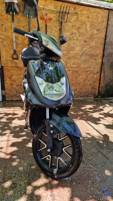 Scuter electric fără permis Ztech