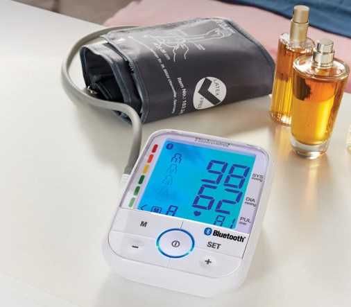 Tensiometru de brat Silvercrest (similar Sanitas, Medisana Beuer) cu bluetooth - permite transmitere date pe telefon, nou sigilat realizat in Germania