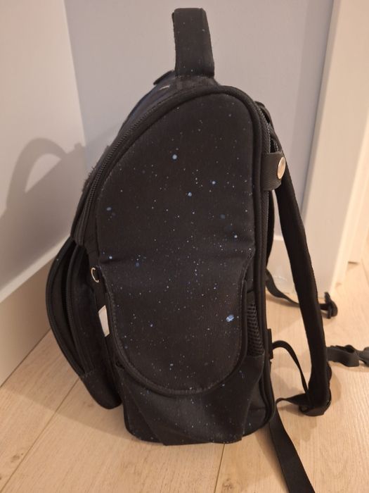 Продам рюкзак школьный