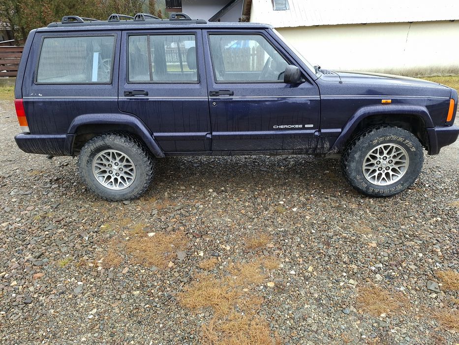 Vand Jeep Cherokee