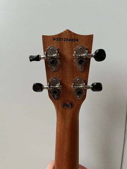 Укулеле продам Новое