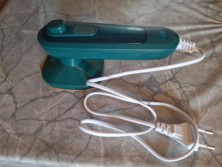 Отпариватель новый продам