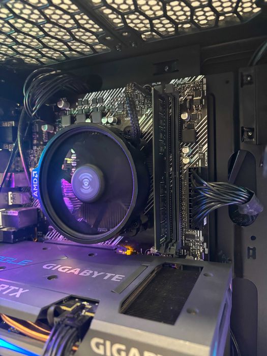 Геймърски компютър AMD Ryzen 5 4500, RTX 3060 12GB, 32GB ram