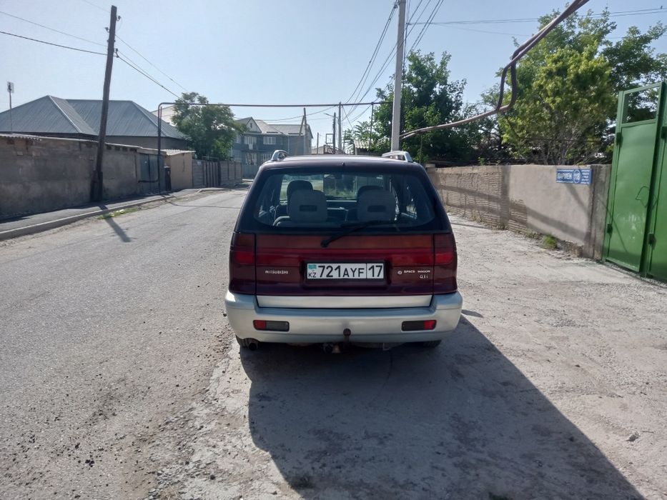 Продам авто спейс вагон