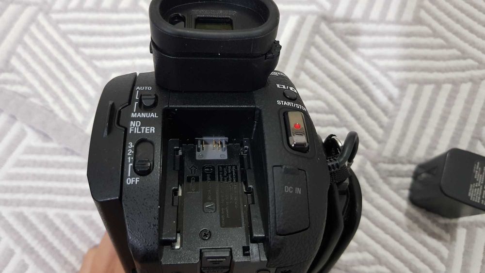 Sony FDR Ax100E Видеокамера