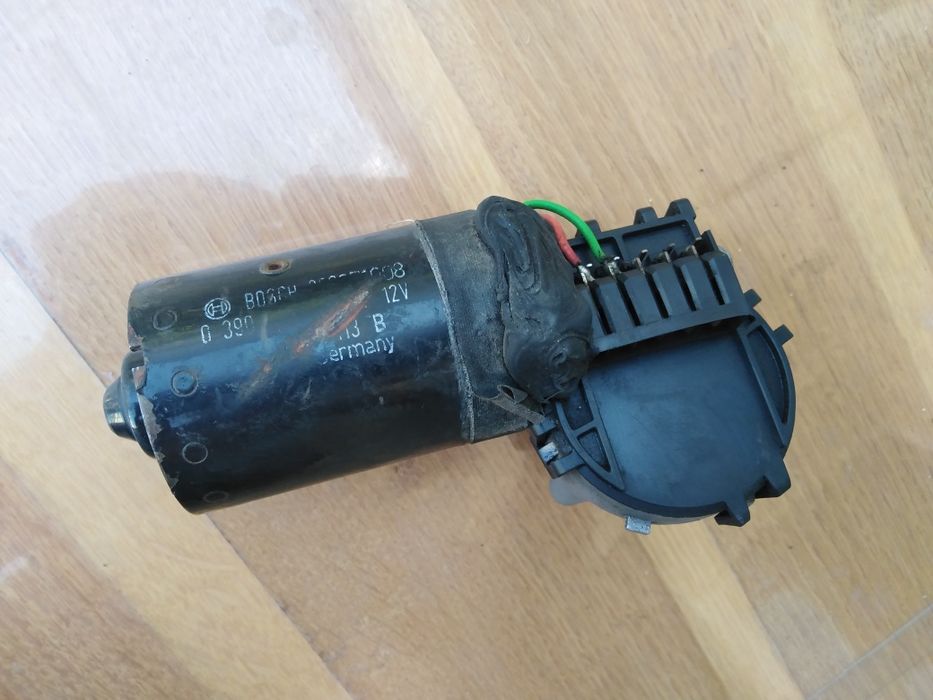 Машинка за чистачки Пасат б5