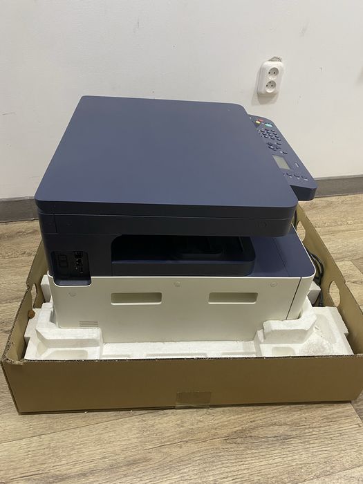 Xerox B1022, B1025