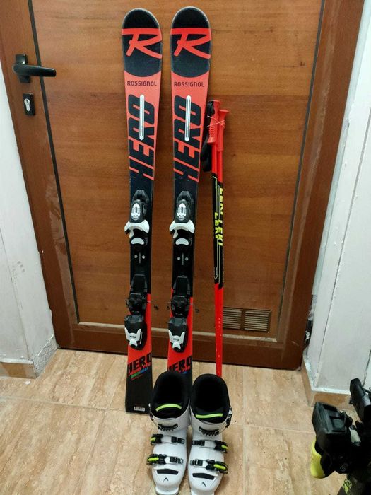 Щеки Worldcup Racing и ски очила