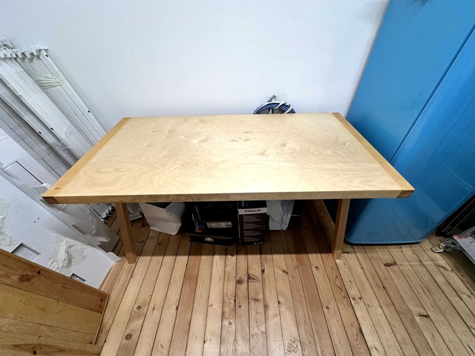 Дървено голямо бюро