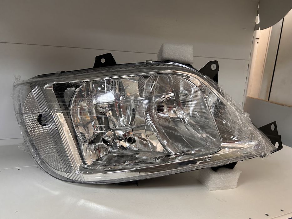 Новые фары Mersedes Sprinter CDI