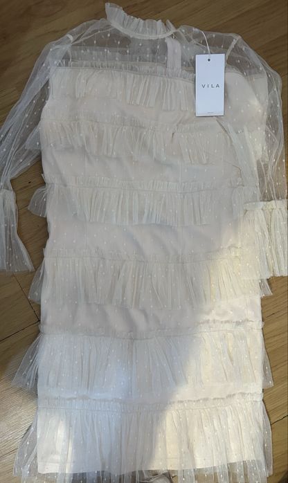 Нова Уникална рокля с етикет