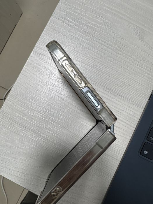 Самсунг Z flip 5