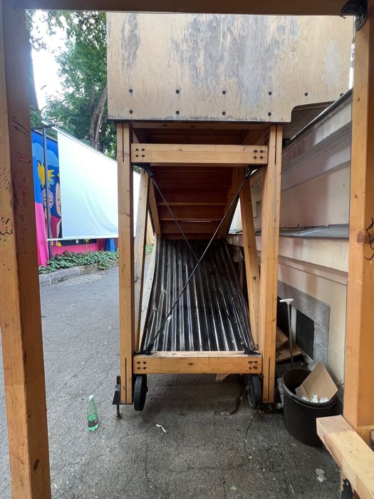 Дървена стълба на колелца от лиственник