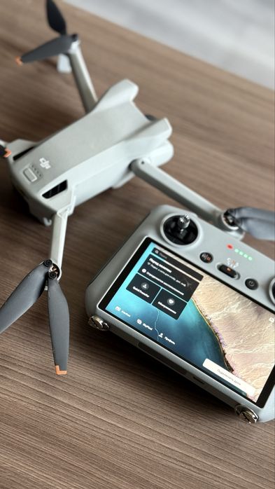 Продам квадрокоптер DJI Mini 3