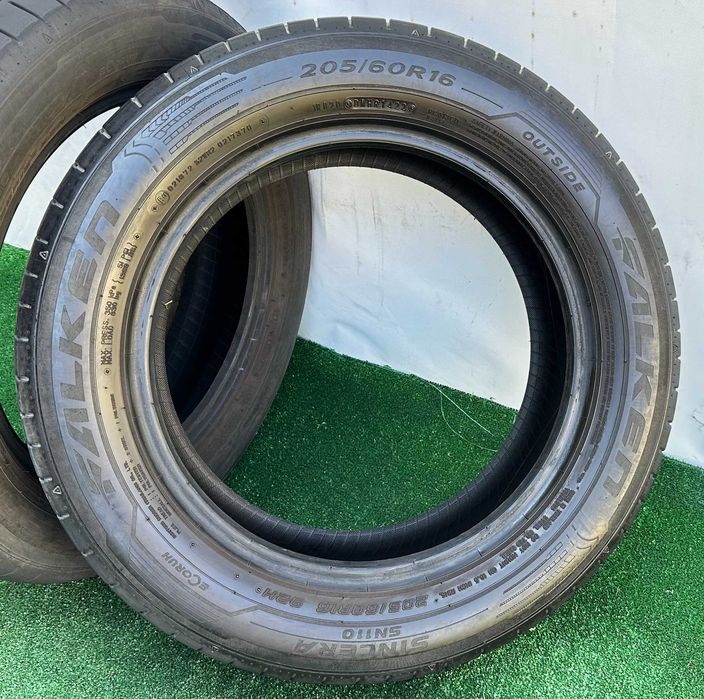 2бр 205/60r16 FALKEN летни