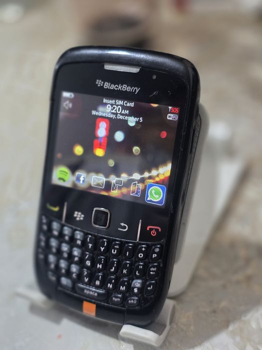 BlackBerry 8520 Black Edition