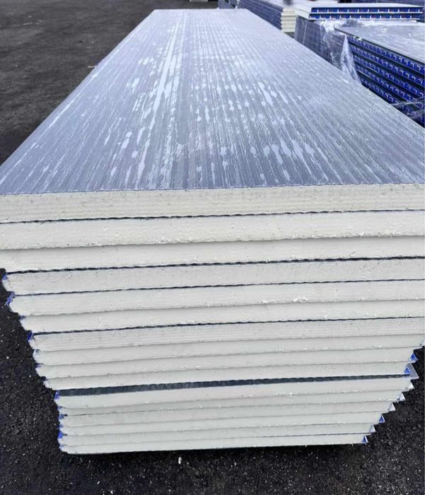 Panouri sandwich Perete/ Acoperis 4 / 6 cm  Cal 1