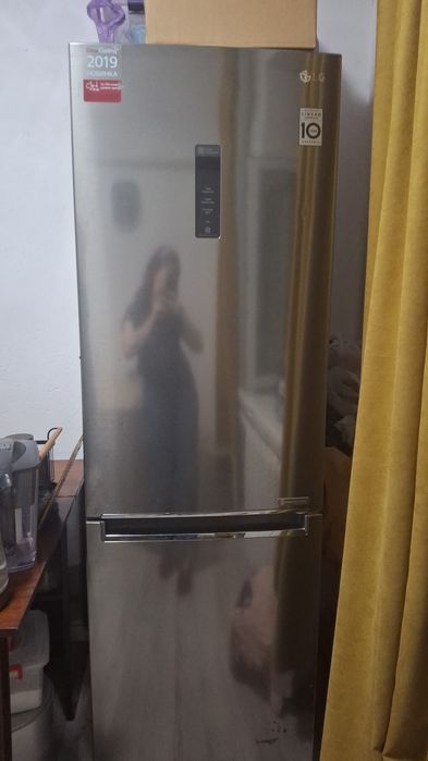 Продам холодильник