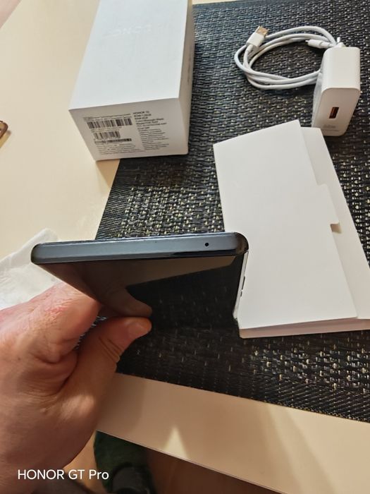 HONOR 70, 8/128 гб.