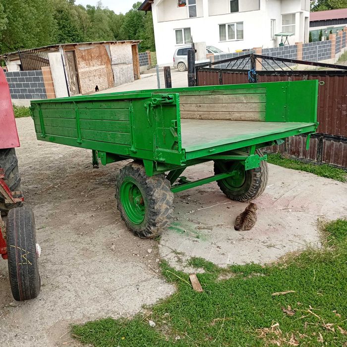 Remorca tractor an stare foarte buna