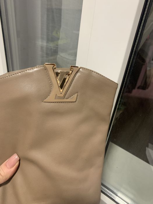 Продам деммсезонную обувь