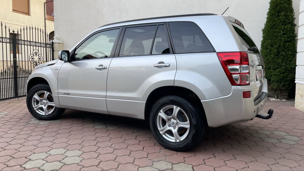 SUZUKI Grand Vitara 2011 — imagine 3