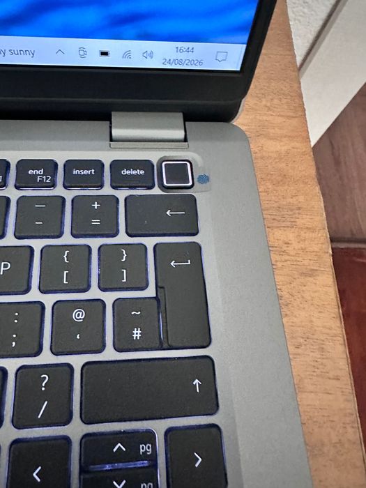 Dell Latitude 5320 - full touch screen, 32GB RAM, i7 pro