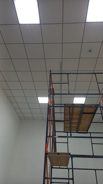 Монтаж потолка армстронг!!! Монтаж потолка грильято!!!: 2 000 тг ...
