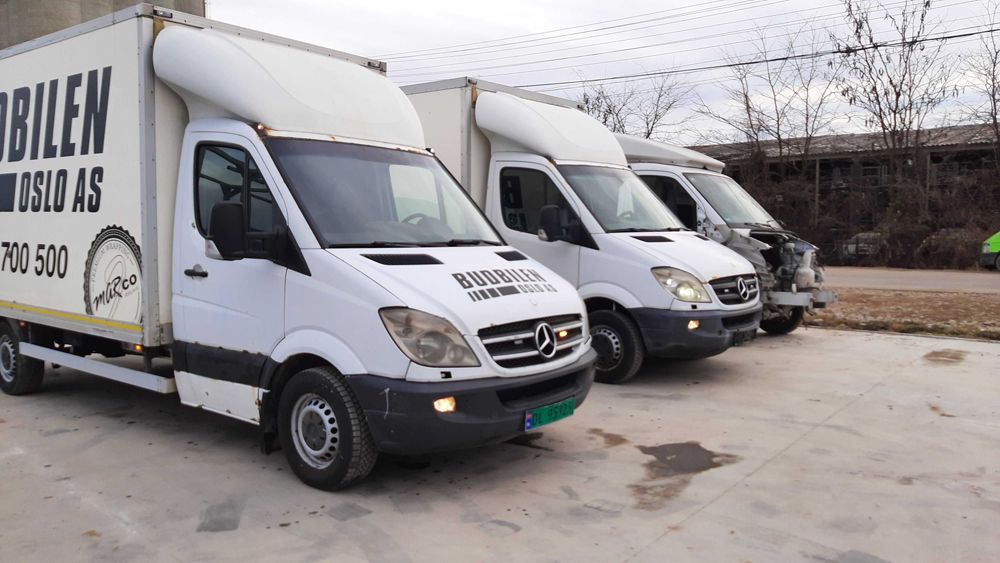 Dezmembrez Mercedes Sprinter w906 3.0 v6 Automat OM642 Far Xenon/Dubla