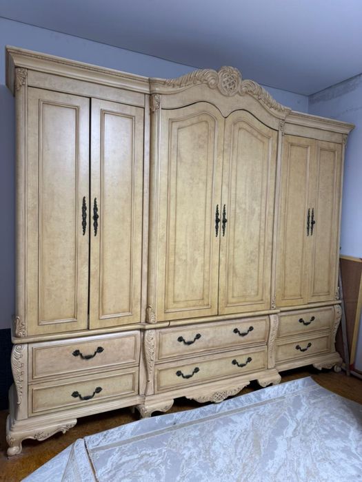 Европейский мебель