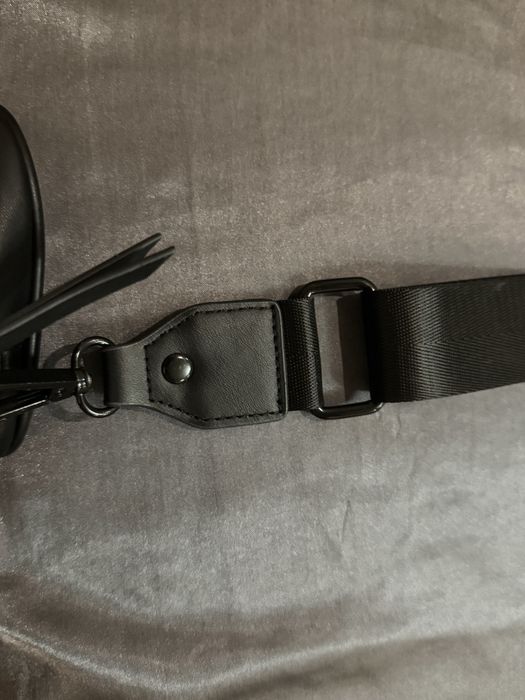 Черна чанта с 2 дръжки