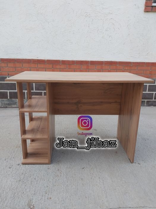 Стол для дома и офиса