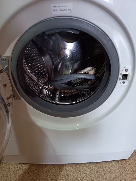 Продам стиральную машинку