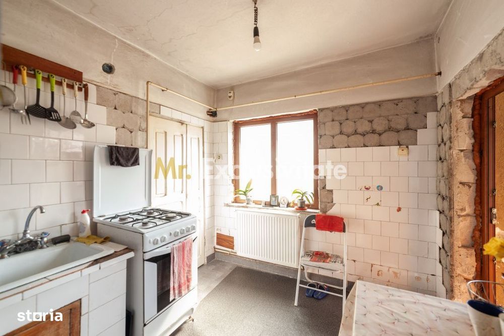 Casa cu potential/ zona Sf Vineri/ 126 mp teren/ Regim urbanistic avan