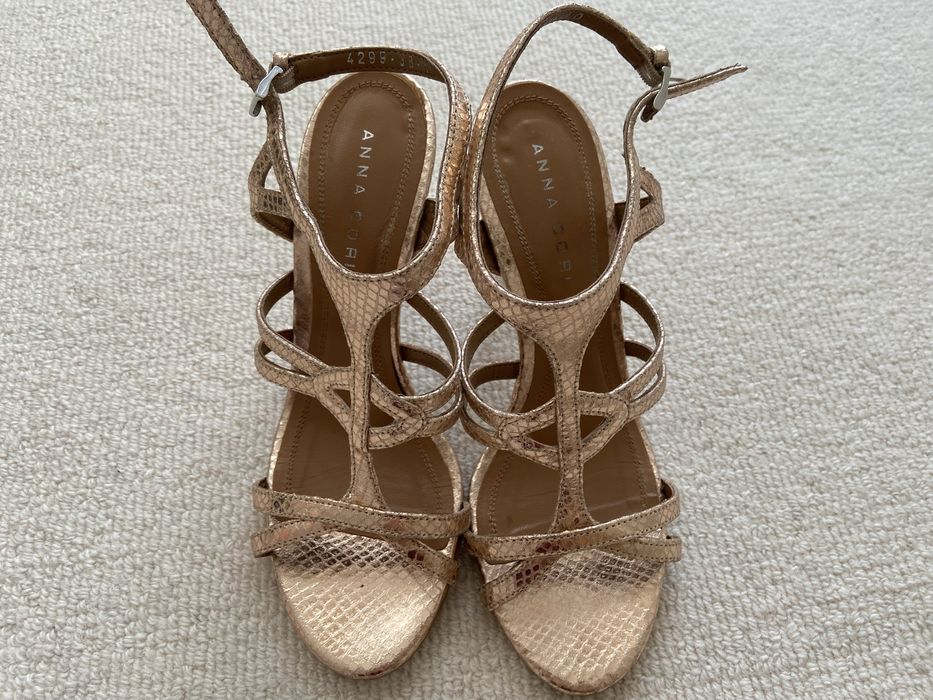 Vand sandale Anna Cori marimea 38 piele auriu rose