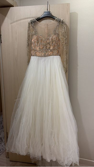 Вечернее платье в пол