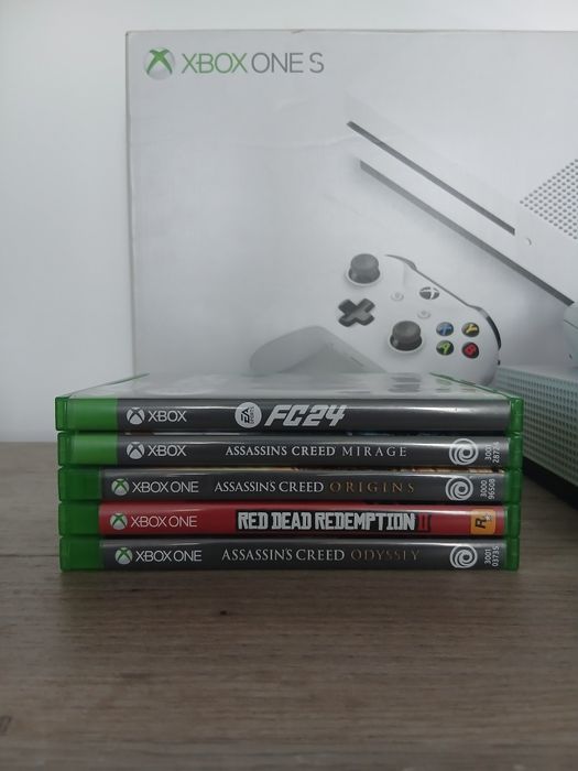 Vand Consolă Xbox One S 1 TB + 1 Controller Original Alb + 5 Jocuri