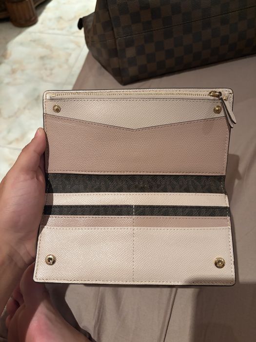 Дамско портмоне Michael Kors