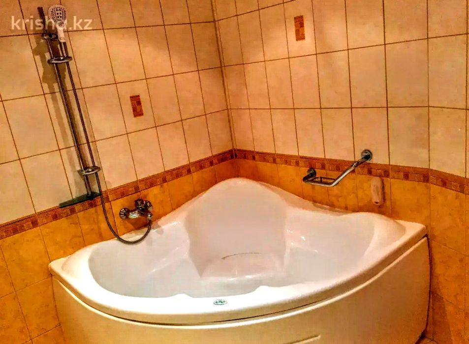 3 к.кв возле АКВАПАРКА