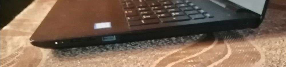 HP 15-bs1xx  Intel Core i5 8250
