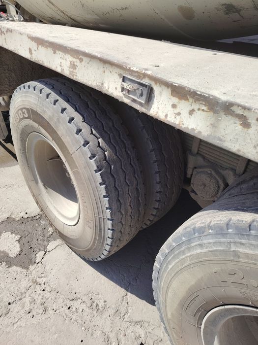 Продам автобетоносмеситель DongFeng.