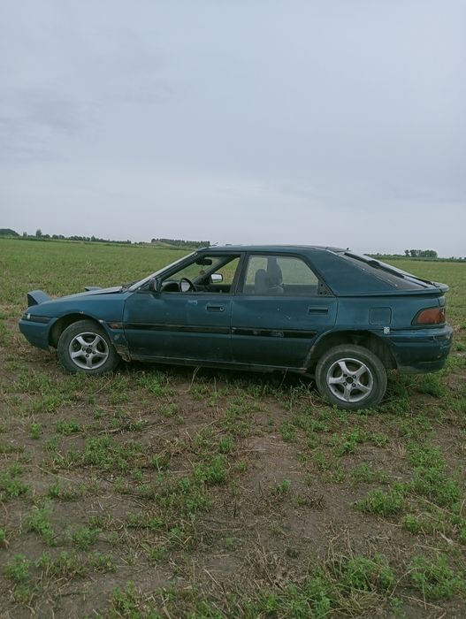 Продам Мазда 323ф