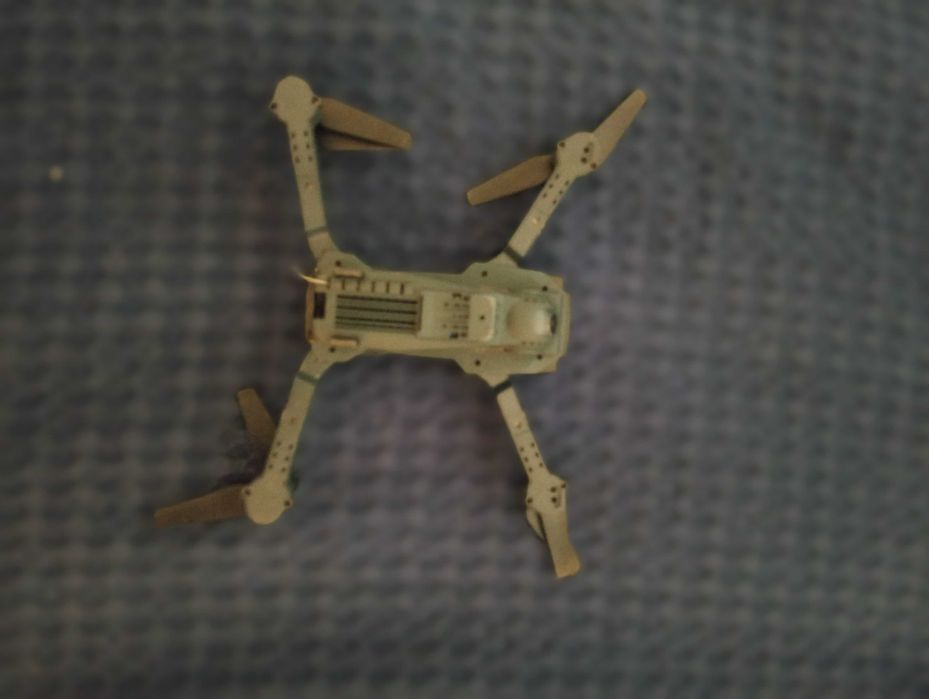 Emotion Drone (Дрон за 7+)