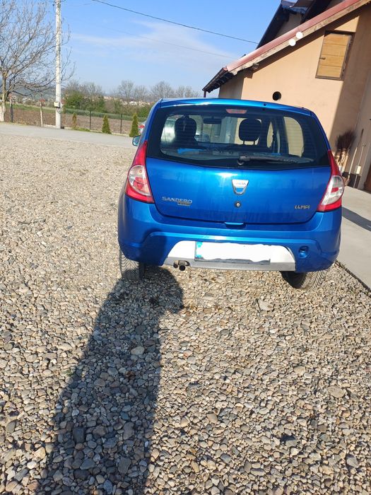 Sandero                .