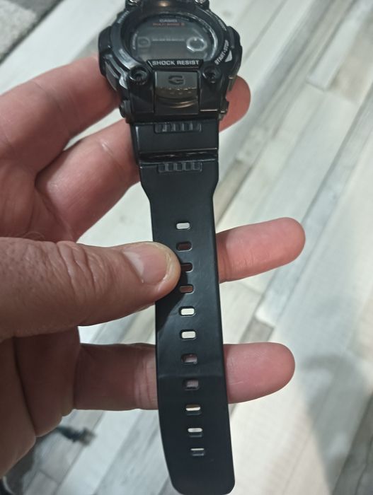 Vând două ceasuri casio