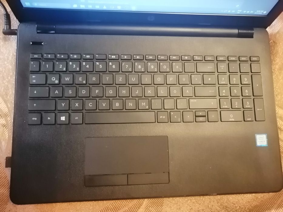 HP 15-bs1xx  Intel Core i5 8250